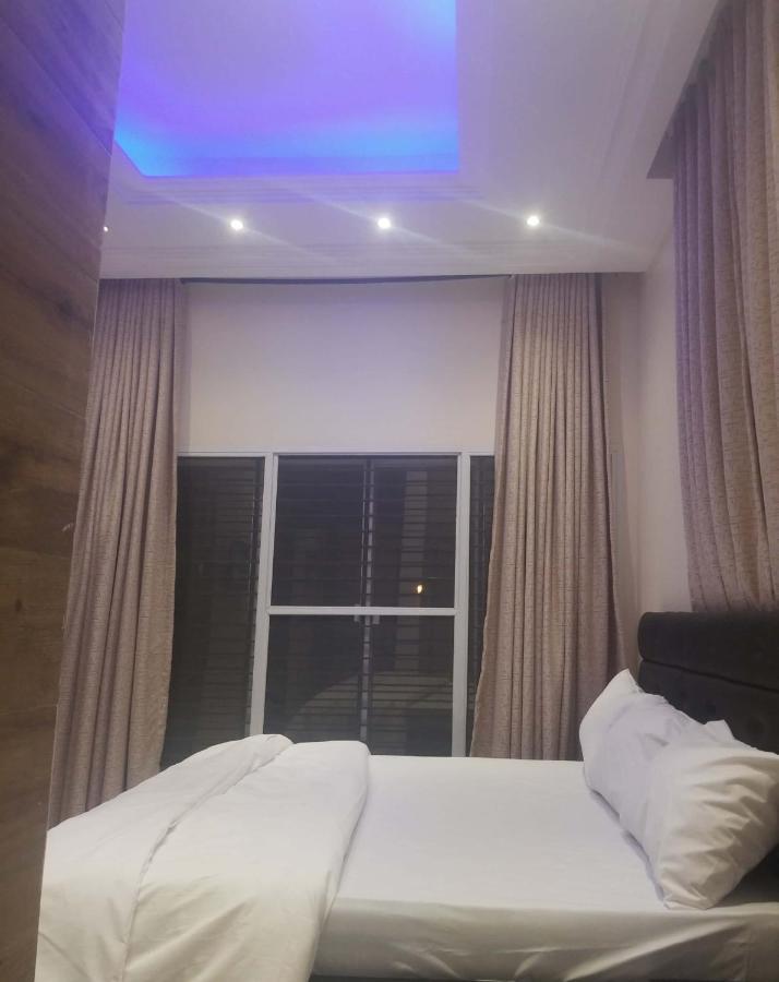 House X Hotel Abuja Bagian luar foto