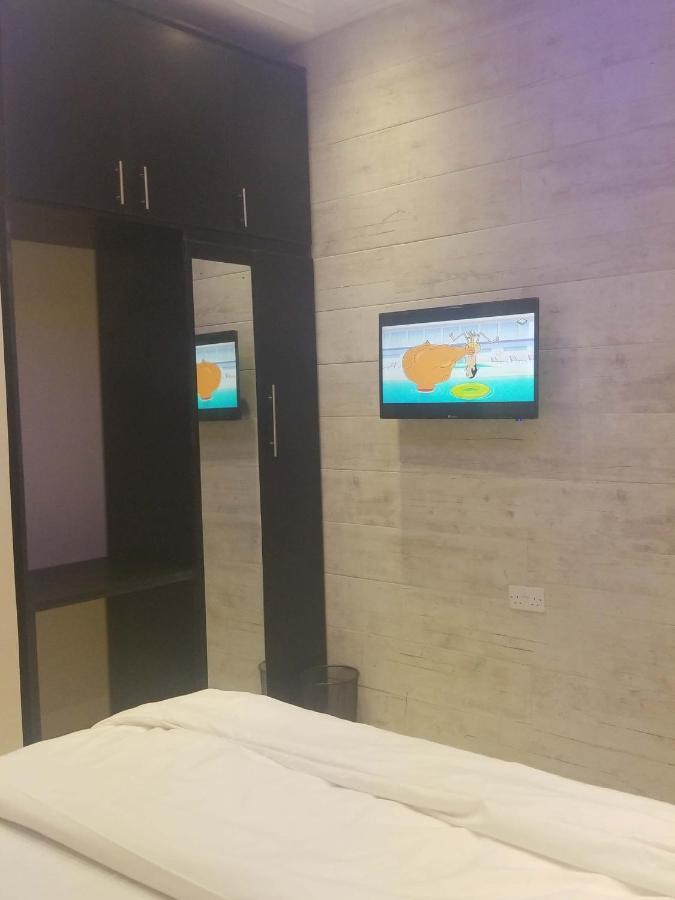 House X Hotel Abuja Bagian luar foto