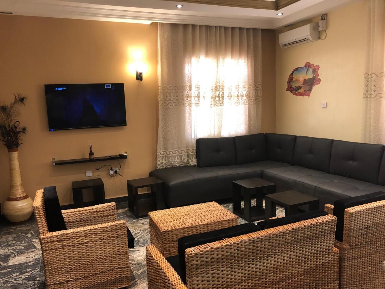 House X Hotel Abuja Bagian luar foto