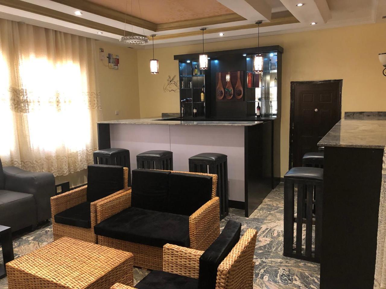 House X Hotel Abuja Bagian luar foto